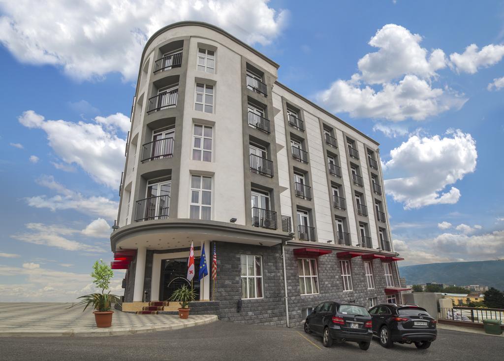 Hotel Grand Palace Тбилиси Экстерьер фото